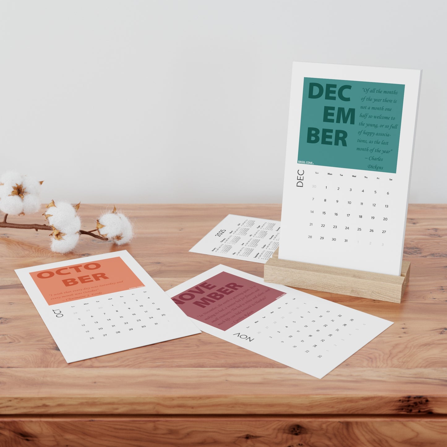 2025 Vertical Desktop Calendar